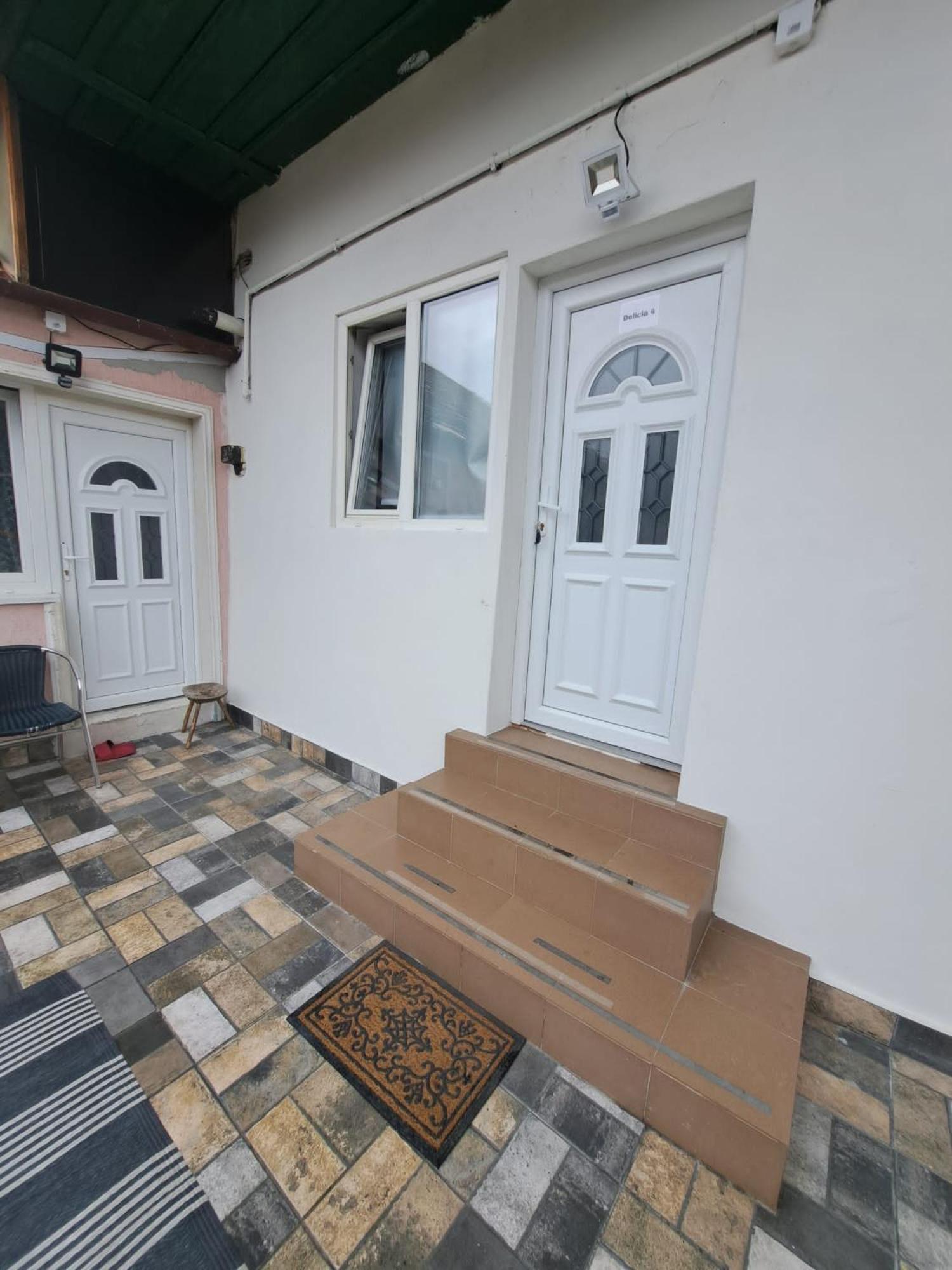 Free Garage In The Center-Delicia 4 Studio! Sibiu Exterior photo